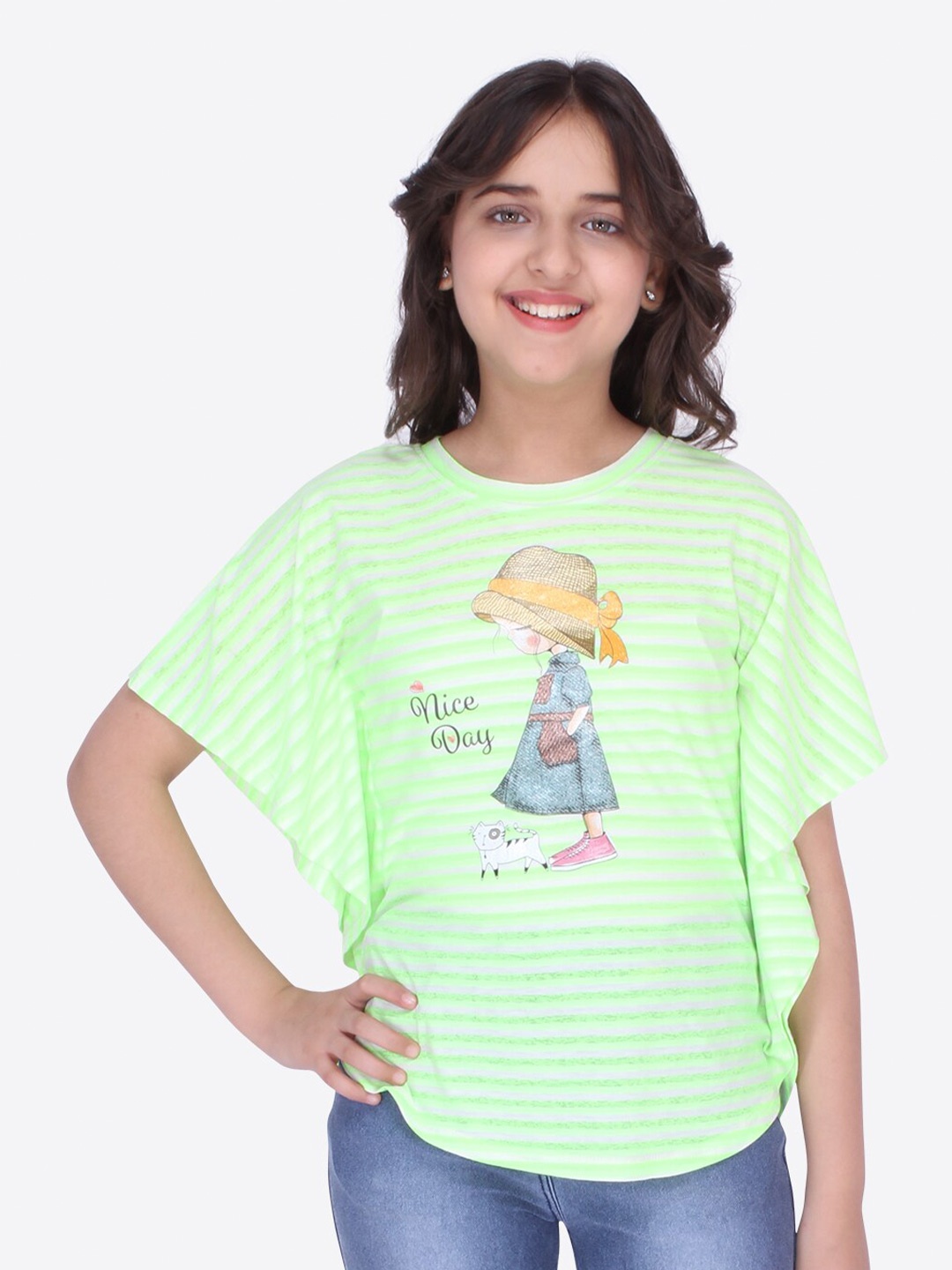 

CUTECUMBER Green Striped Applique Kaftan Top