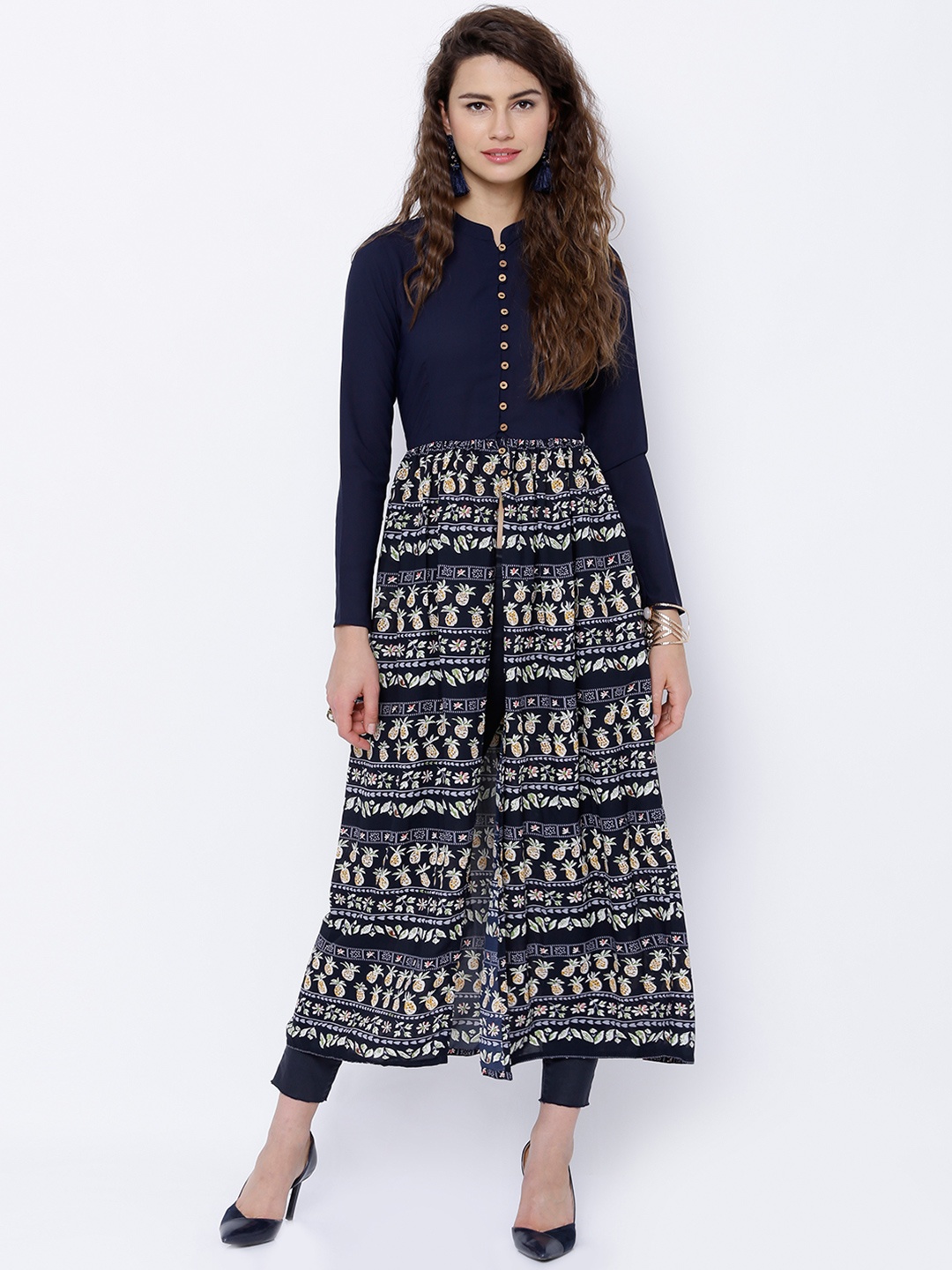 

Vishudh Women Navy Printed A-Line Kurta, Navy blue