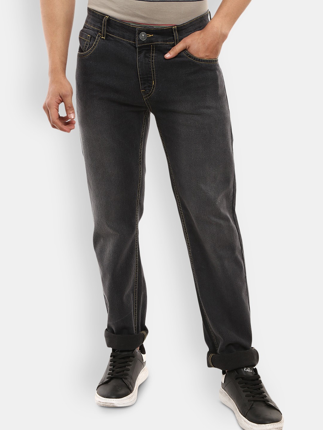 

V-Mart Men Black Classic Slim Fit Low Distress Light Fade Jeans