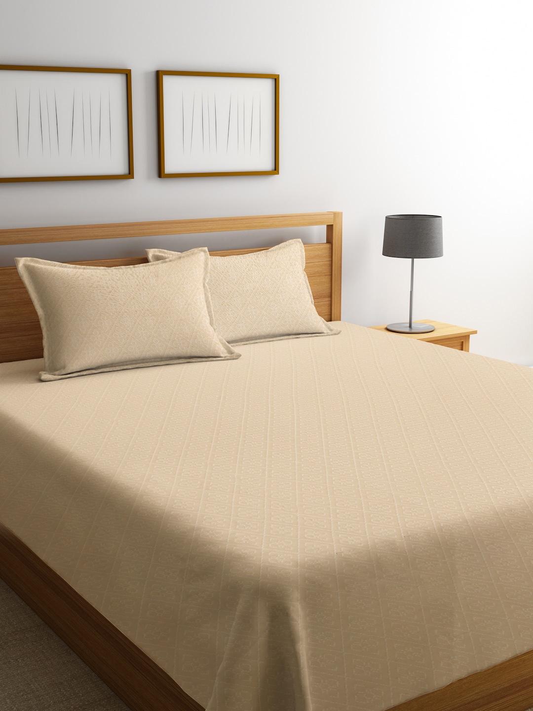 

MULTITEX Beige Printed Cotton Double Queen Bed Cover With Pillow Covers
