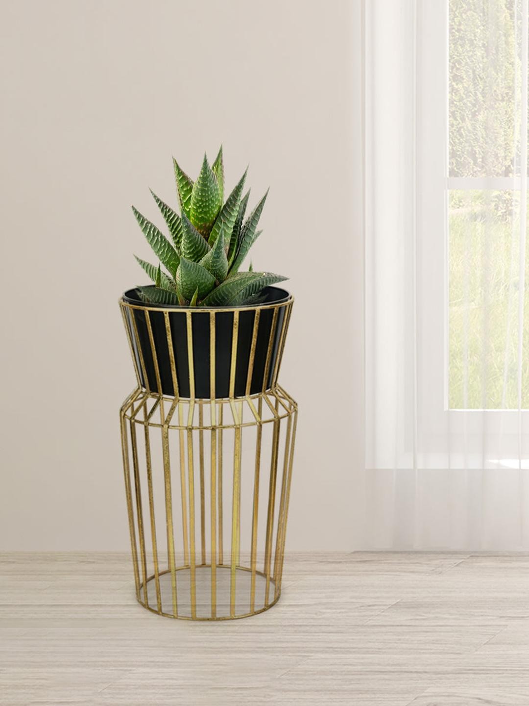 

Athome by Nilkamal Black & Gold-Toned Solid Metal Planter with Stand