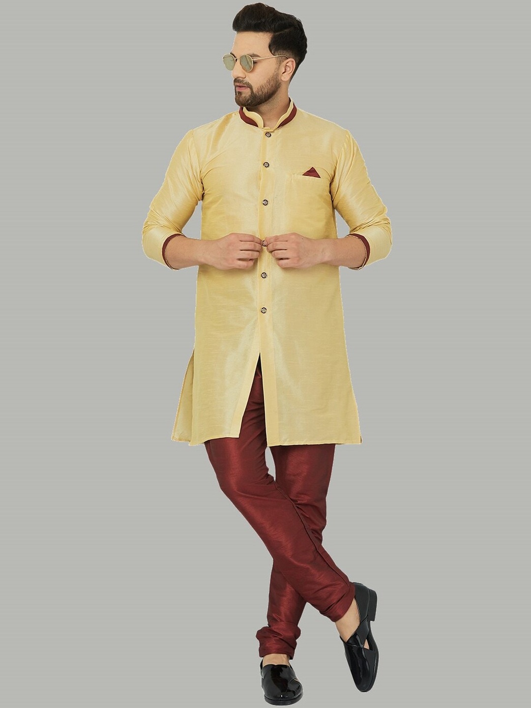 

Kaifoo Men Gold-Coloured & Maroon Solid Sherwani Set