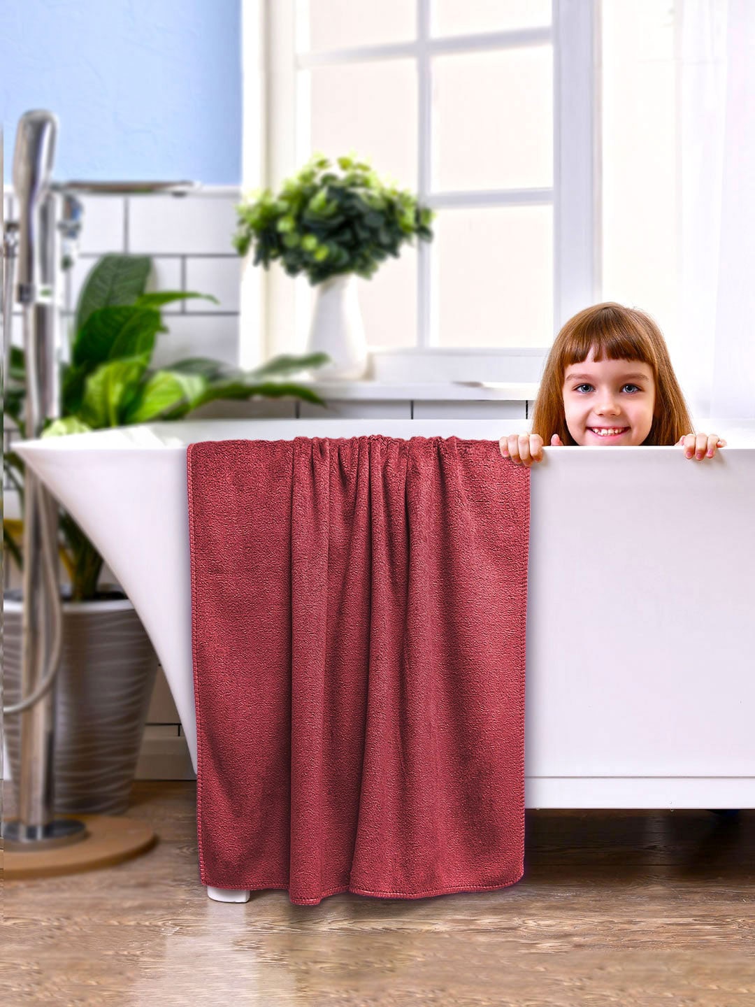 

YK Girls 450 GSM Microfiber Bath Towel, Maroon