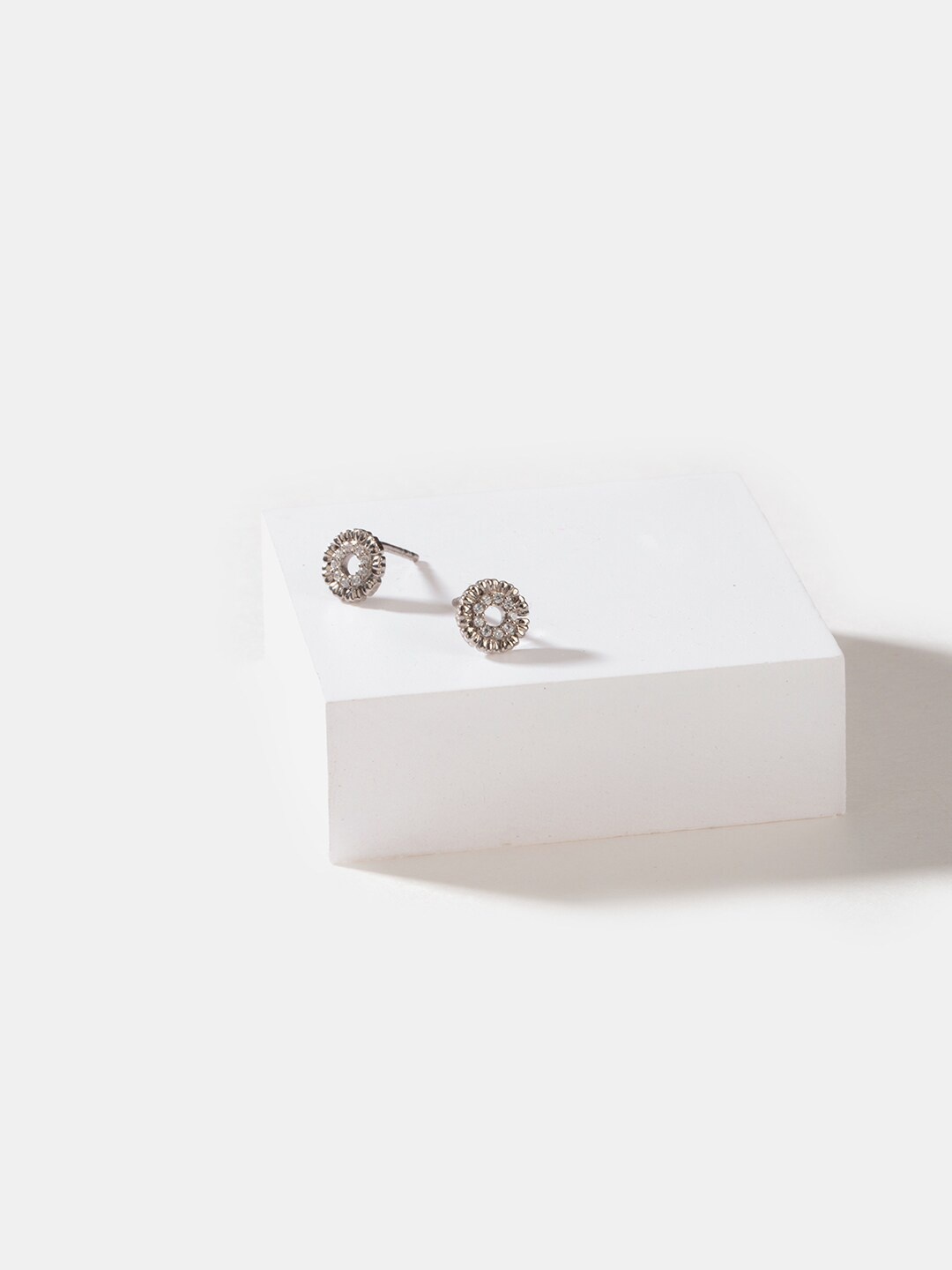 

SHAYA Silver-Toned Contemporary Ear Cuff Earrings