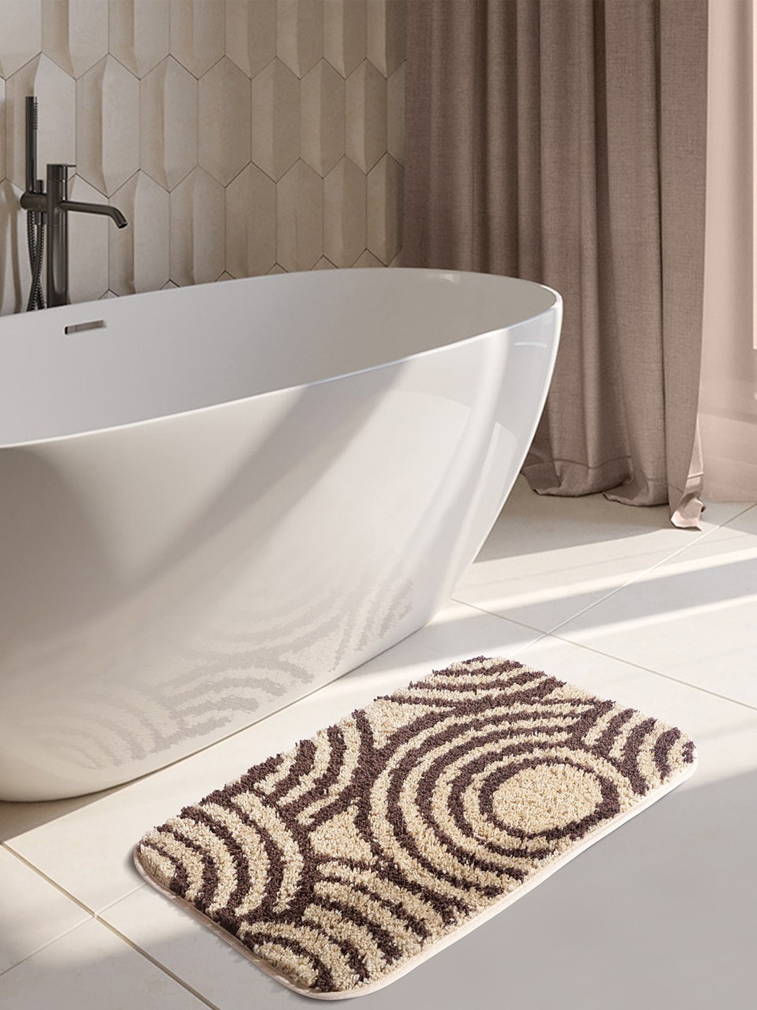 

OBSESSIONS Beige & Brown 1400 GSM Anti-Skid Bath Rug