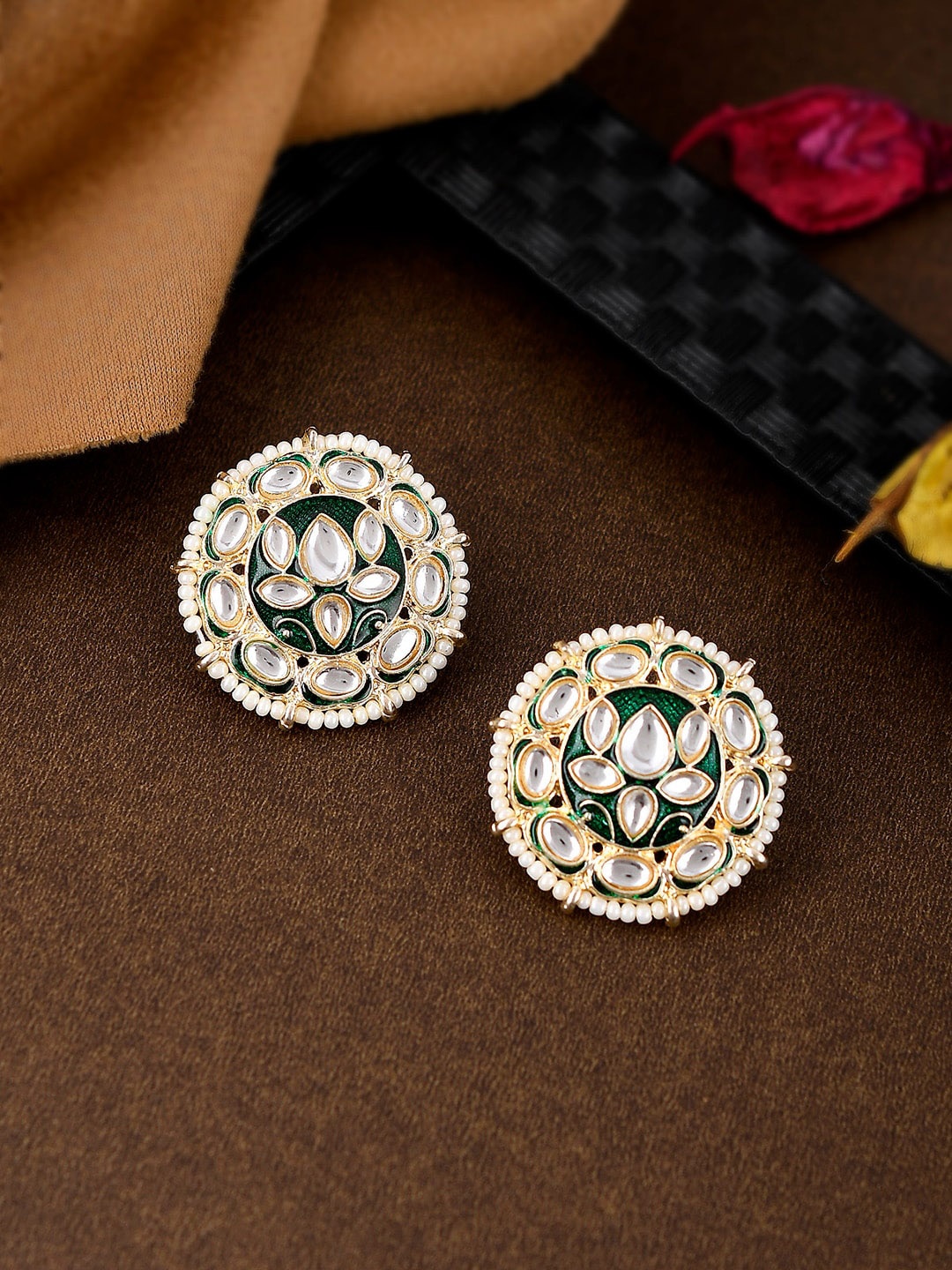 

Shoshaa Gold-Plated Green Kundan Studs Earrings