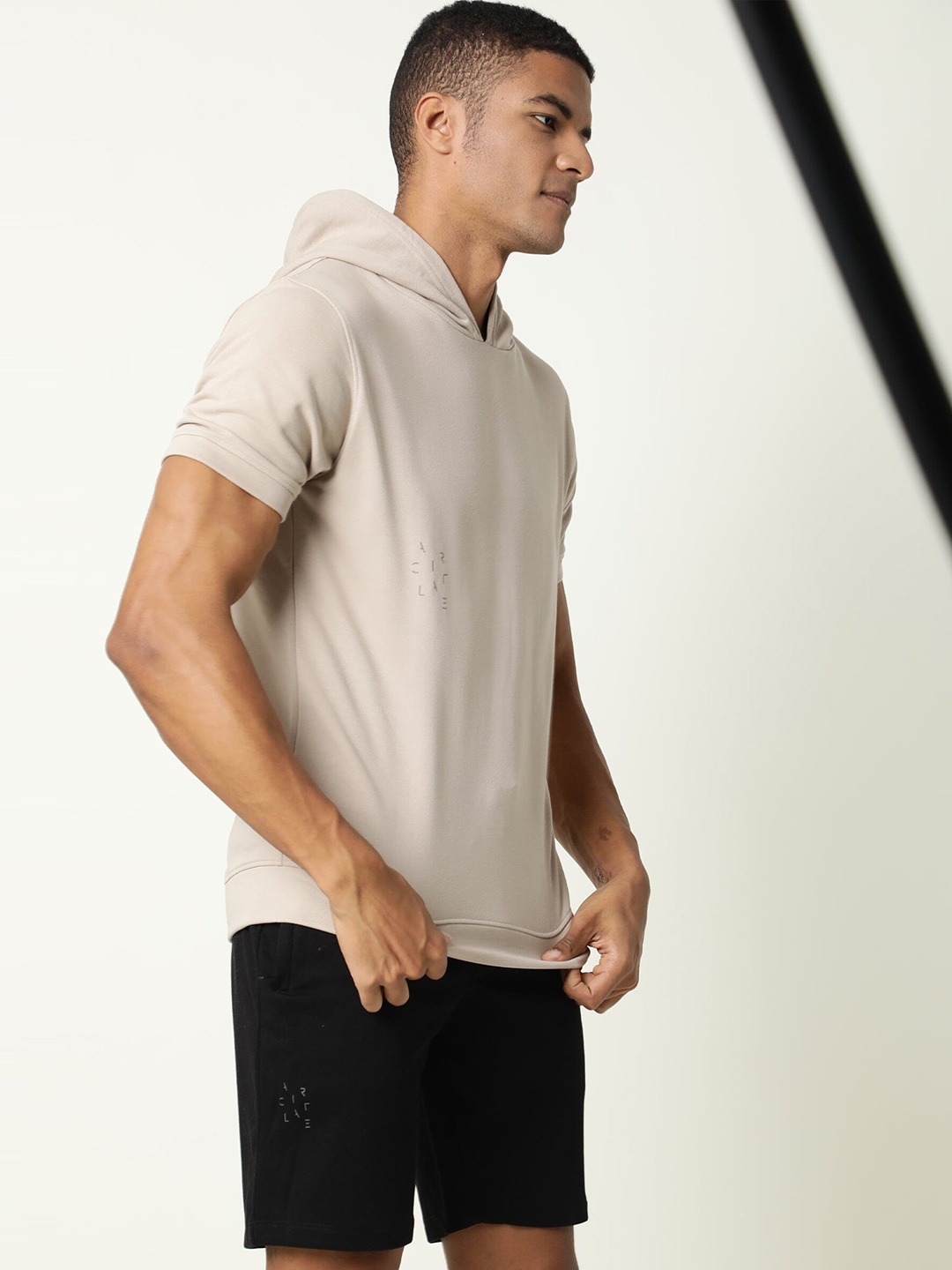 

ARTICALE Men Beige Henley Neck Slim Fit T-shirt