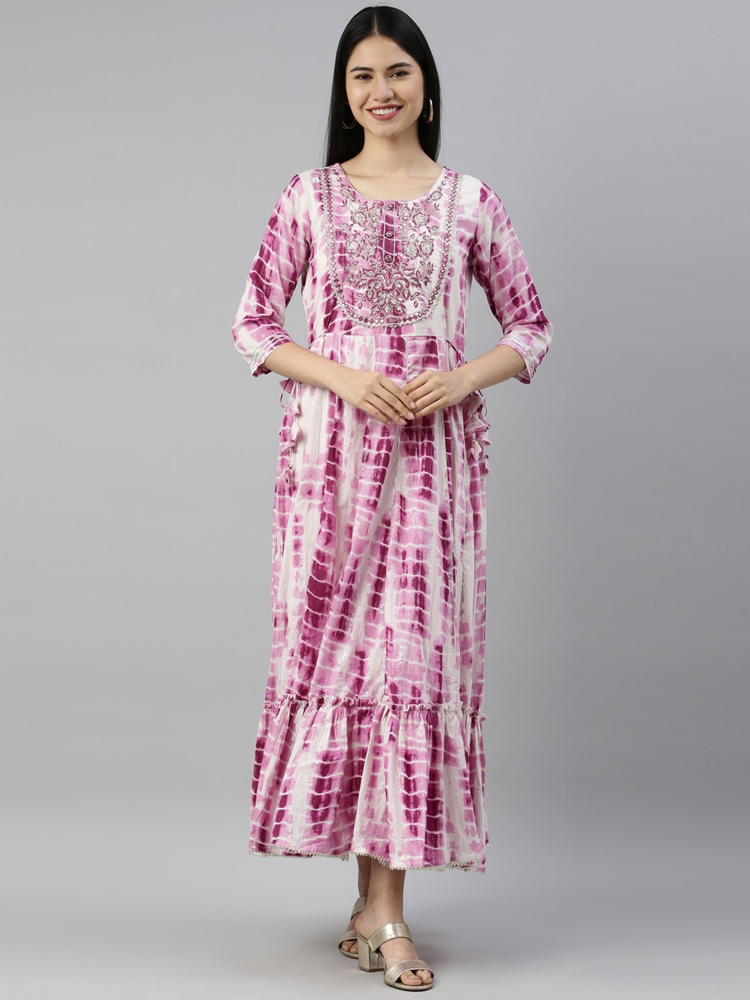 

Neerus Women Purple Dyed Kurta