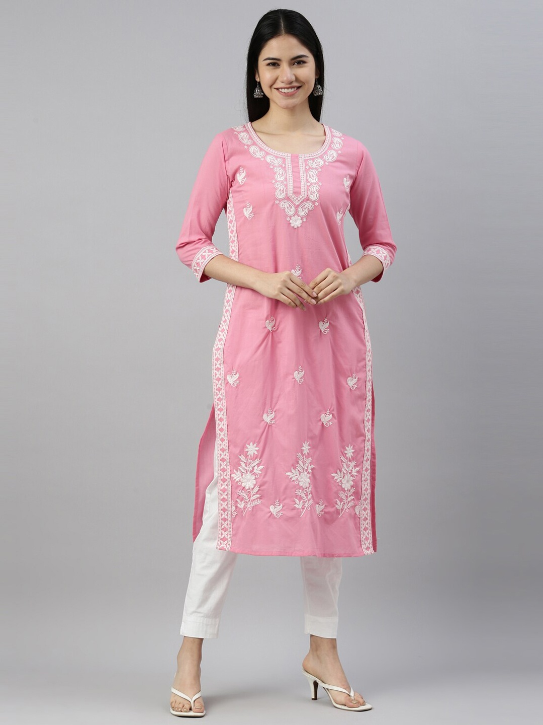 

Neerus Women Pink Paisley Embroidered Pastels Kurta