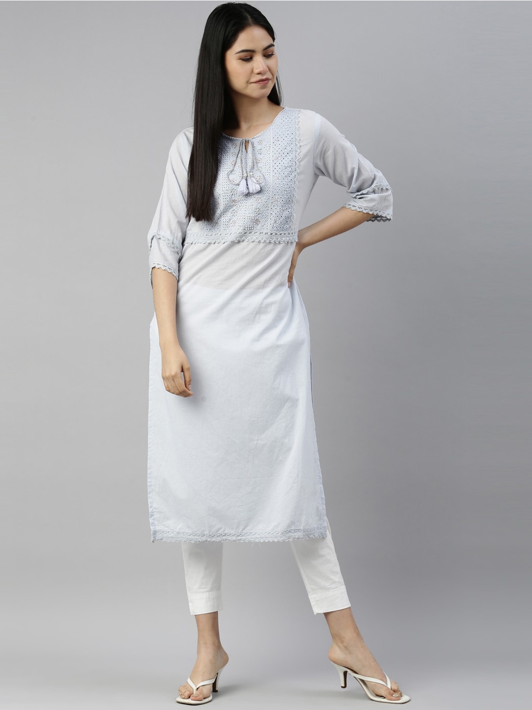 

Neerus Women Grey Geometric Keyhole Neck Flared Sleeves Gotta Patti Kurta