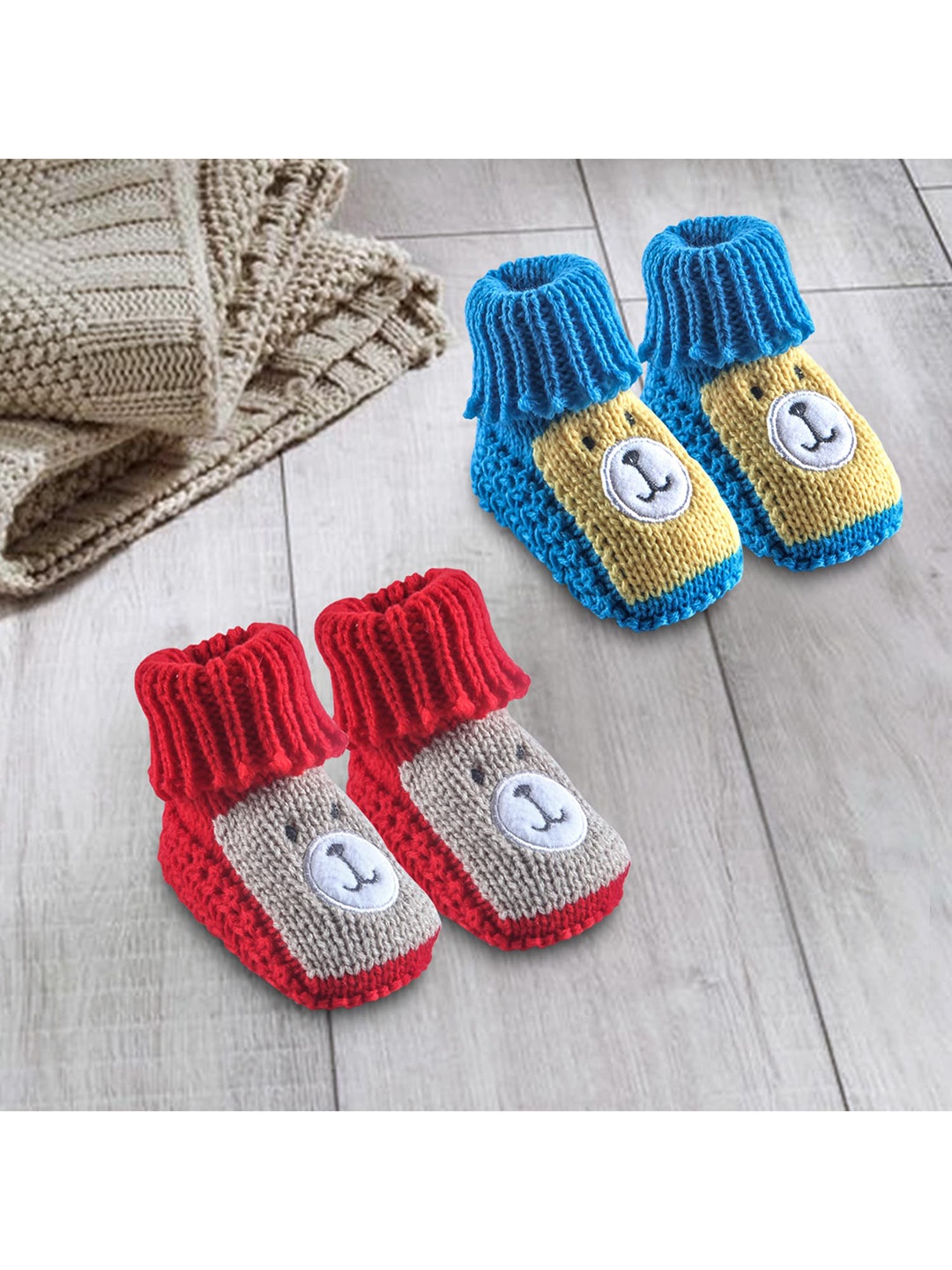 

Baby Moo Set Of 2 Kids Patterned Woolen Knitted Booties, Red