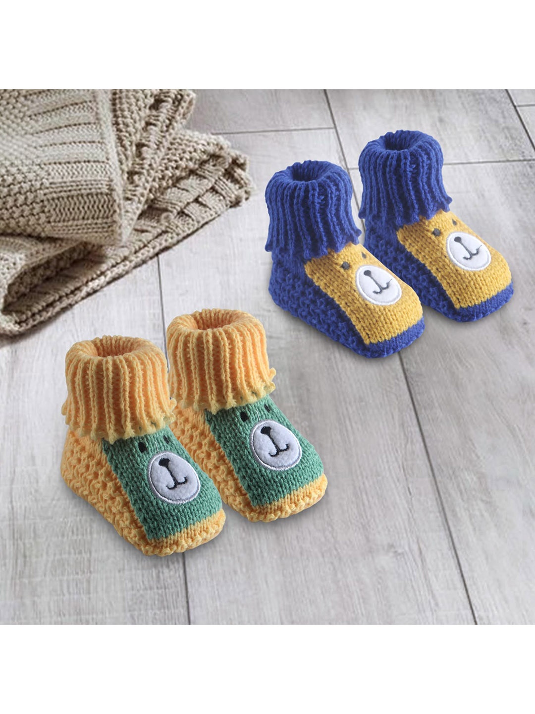 

Baby Moo Infants Kids Set of 2 Yellow & Blue Self Design Cotton Booties