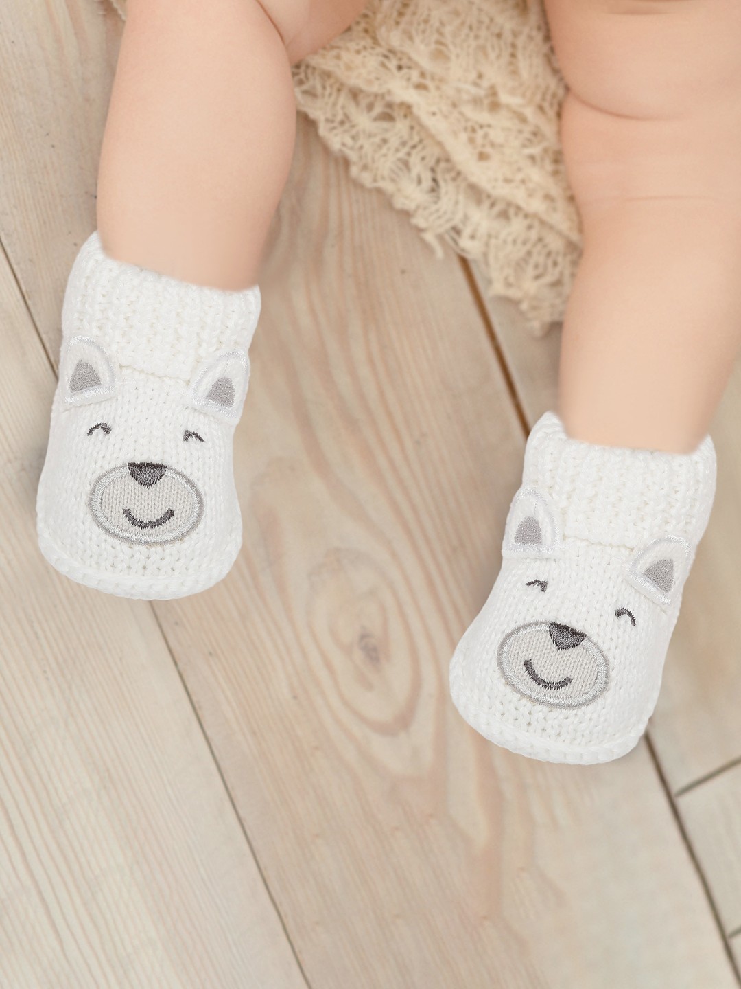 

Baby Moo Infant Kids White Self-Design Cotton Booties