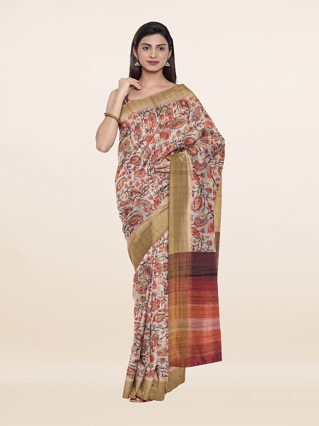 

Pothys Grey & Pink Floral Zari Art Silk Saree