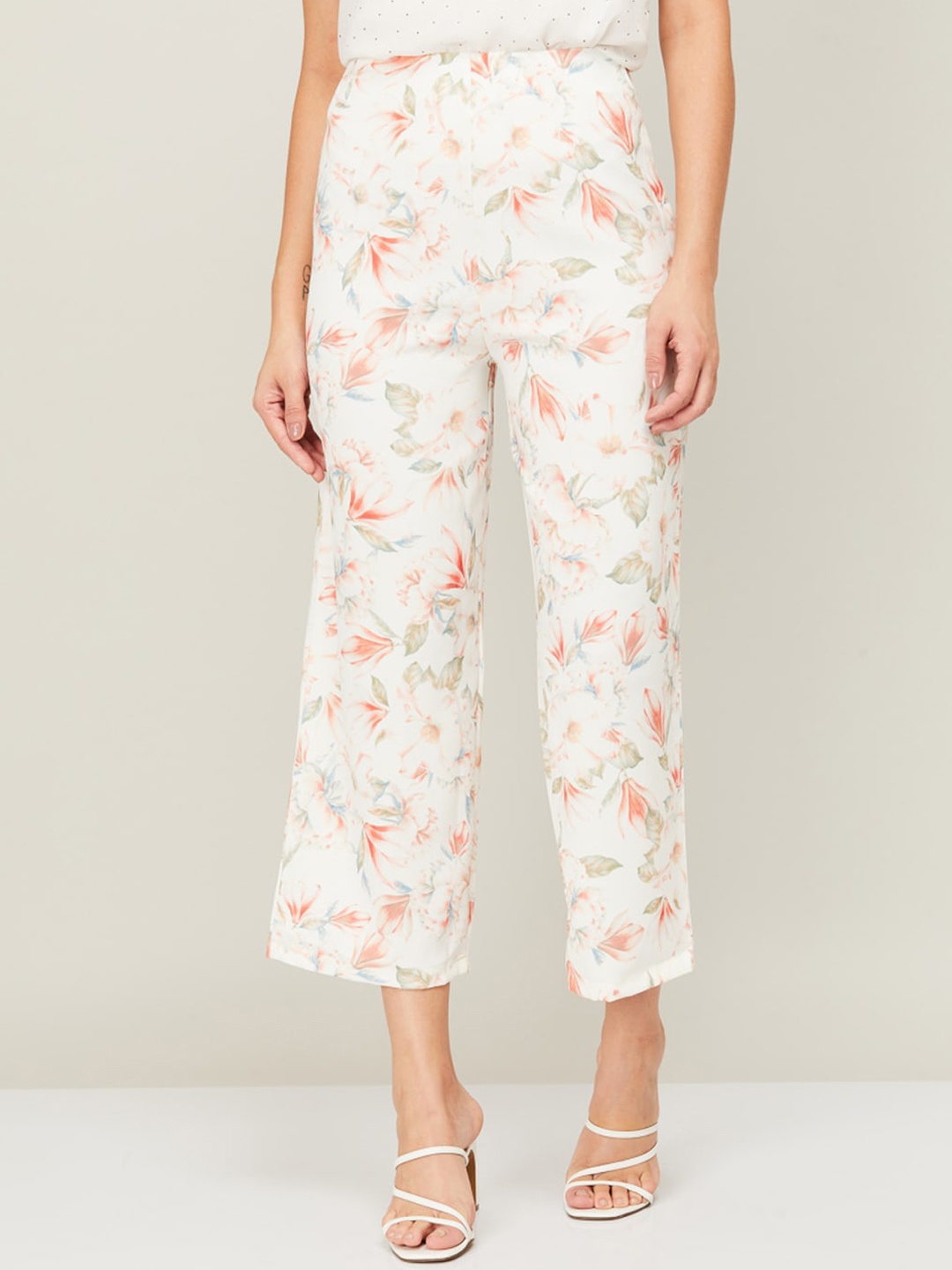 

CODE by Lifestyle Women White Floral Printed Trousers