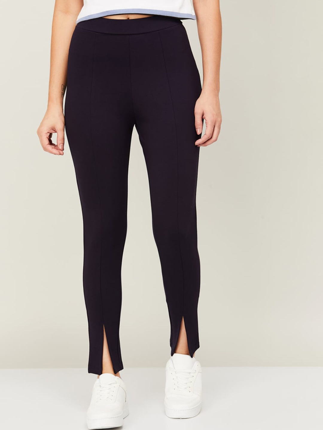 

Ginger by Lifestyle Women Navy Blue Trousers
