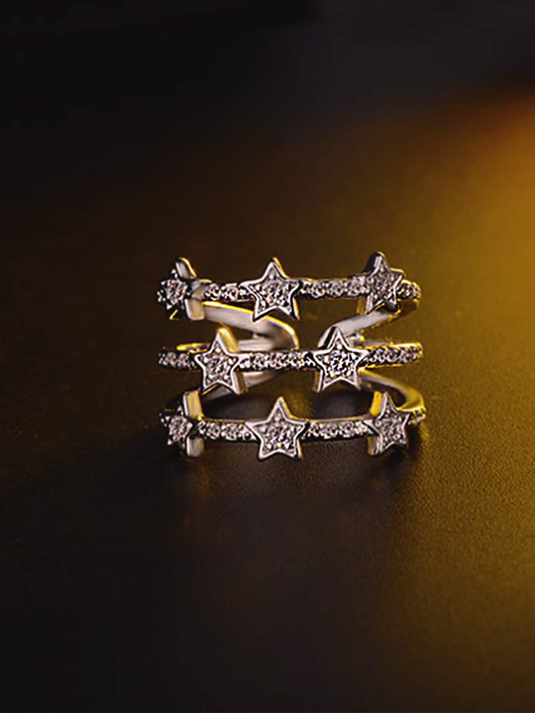 

Unwind by Yellow Chimes Silver-Plated & White Crystal Studded Finger Ring