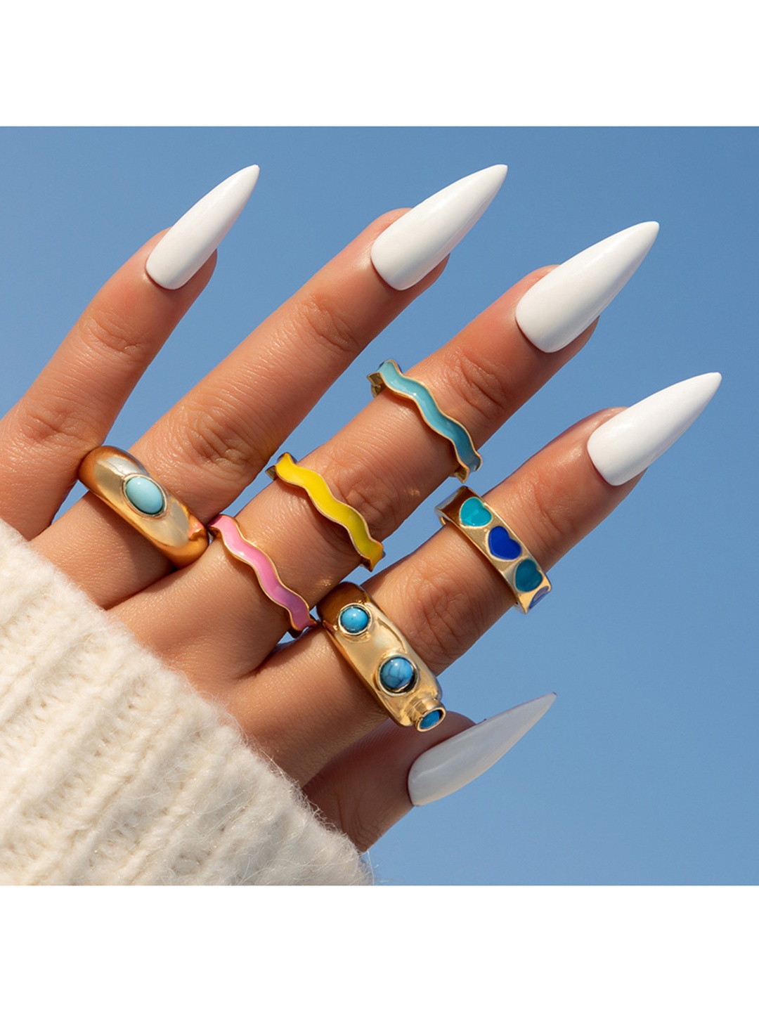 

Unwind by Yellow Chimes Woman Set Of 6 Gold-Plated Blue Knuckle Finger Ring