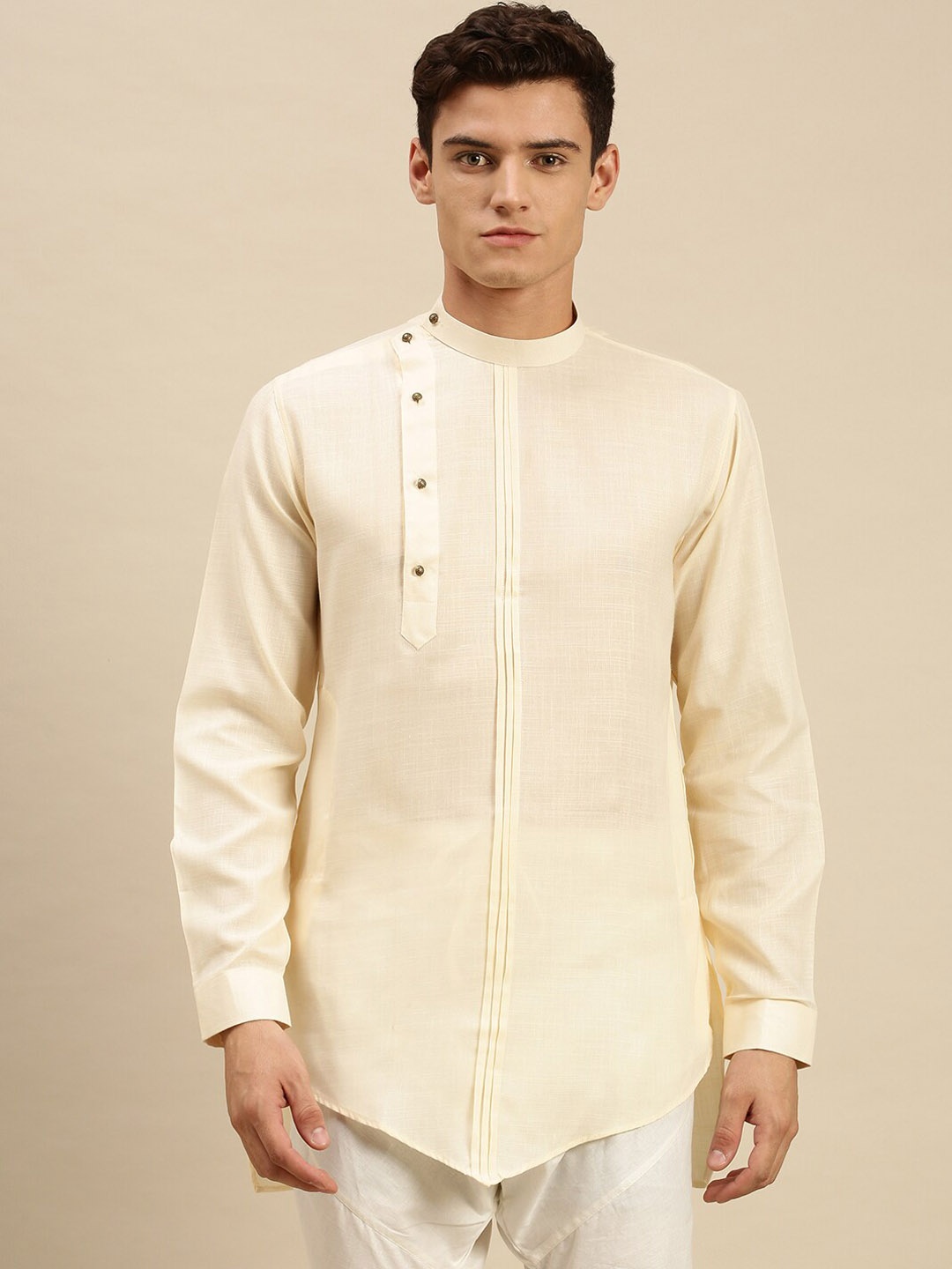 

Sanwara Men Beige Solid Pleated Design Kurta