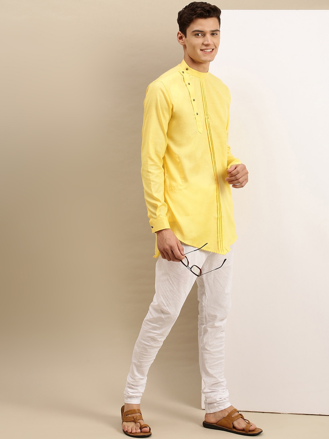 

Sanwara Men Yellow Pastels Short Kurta