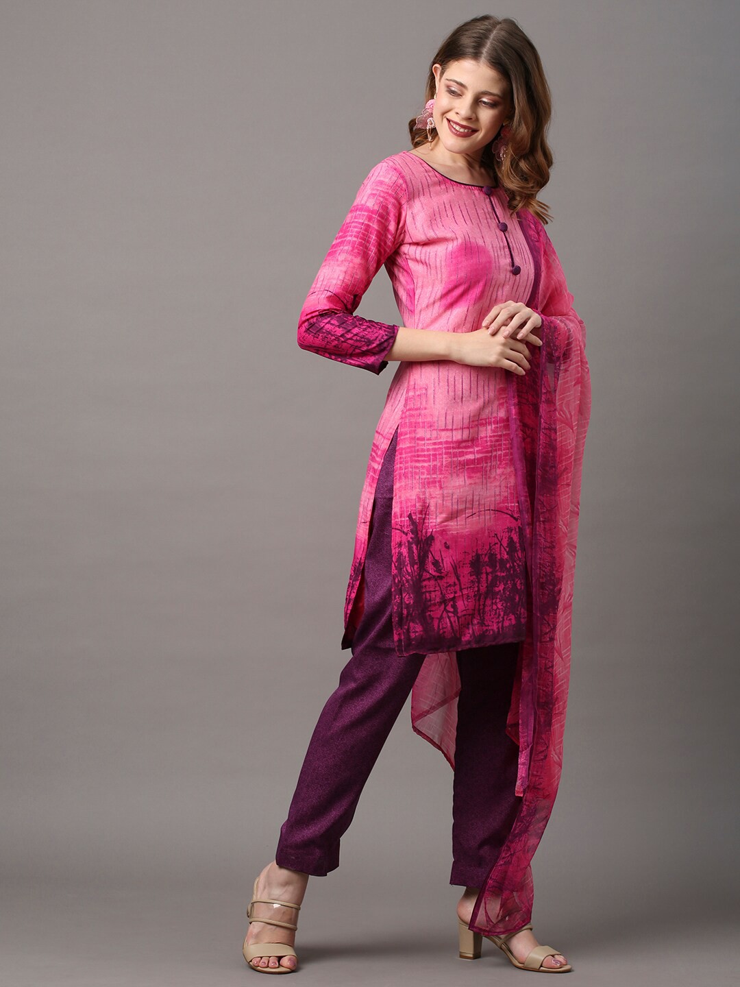 

Saree mall Pink Printed Unstitched Dress Material