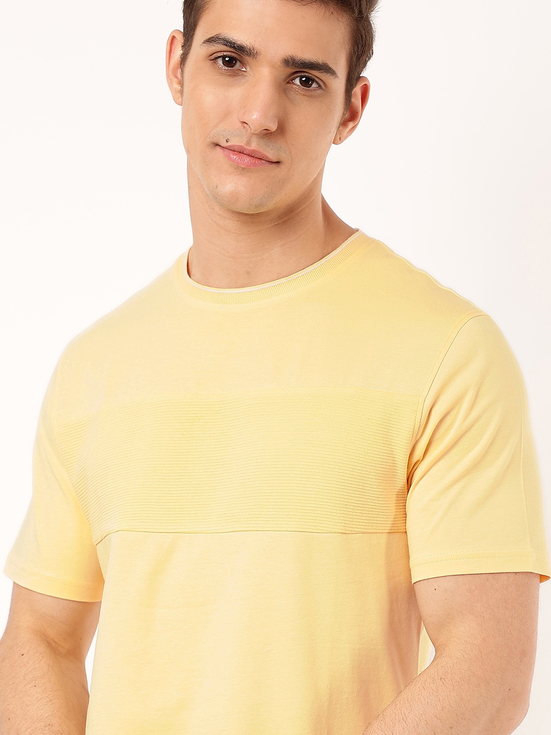 

Marks & Spencer Men Yellow Pure Cotton Knitted T-shirt