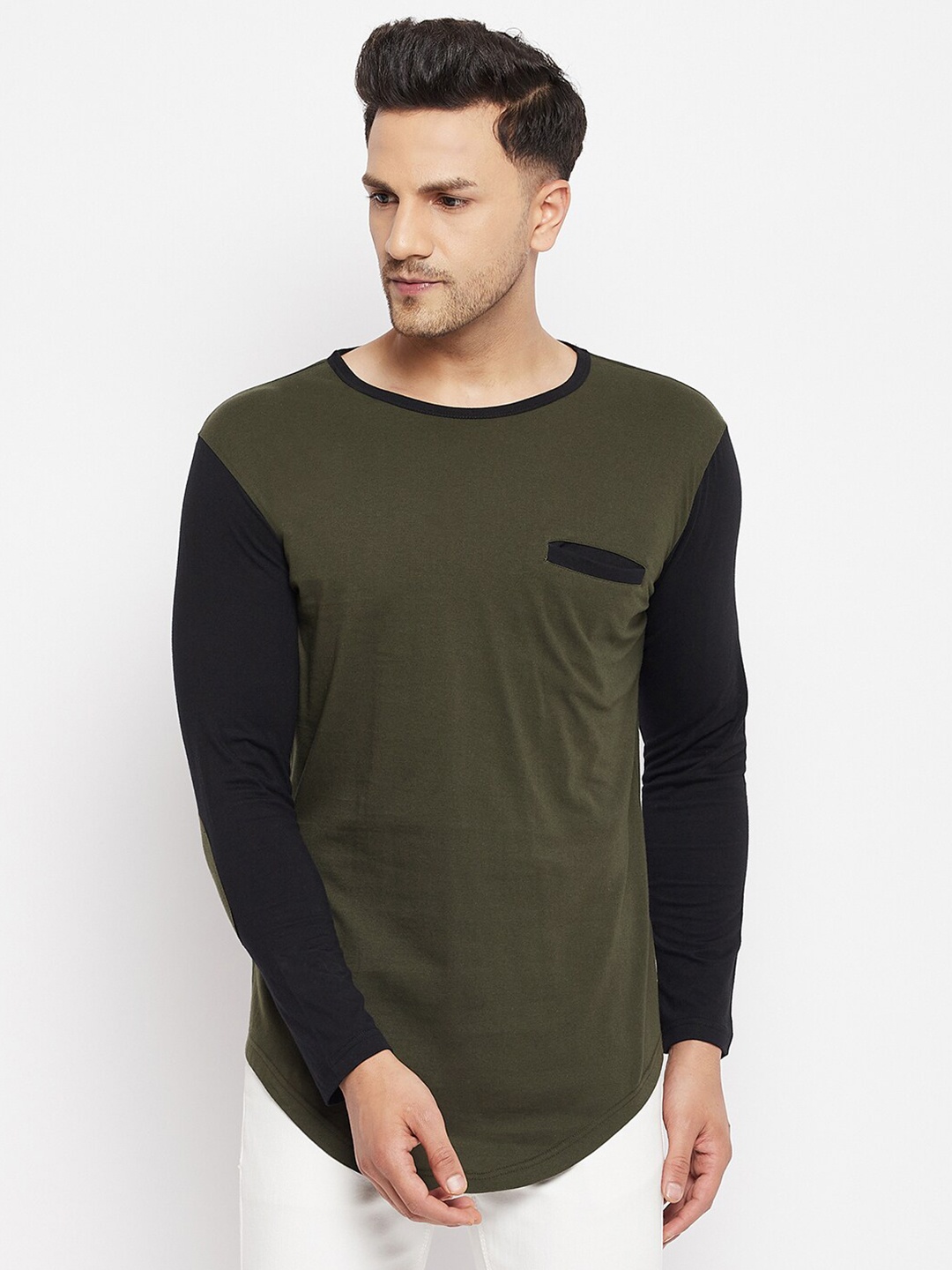 

Hypernation Men Green & rifle green Colourblocked Slim Fit T-shirt