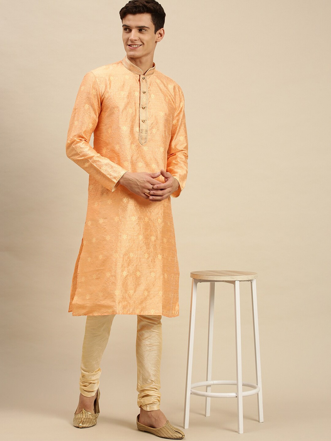 

Sanwara Men Peach-Coloured Printed Kurta with Churidar
