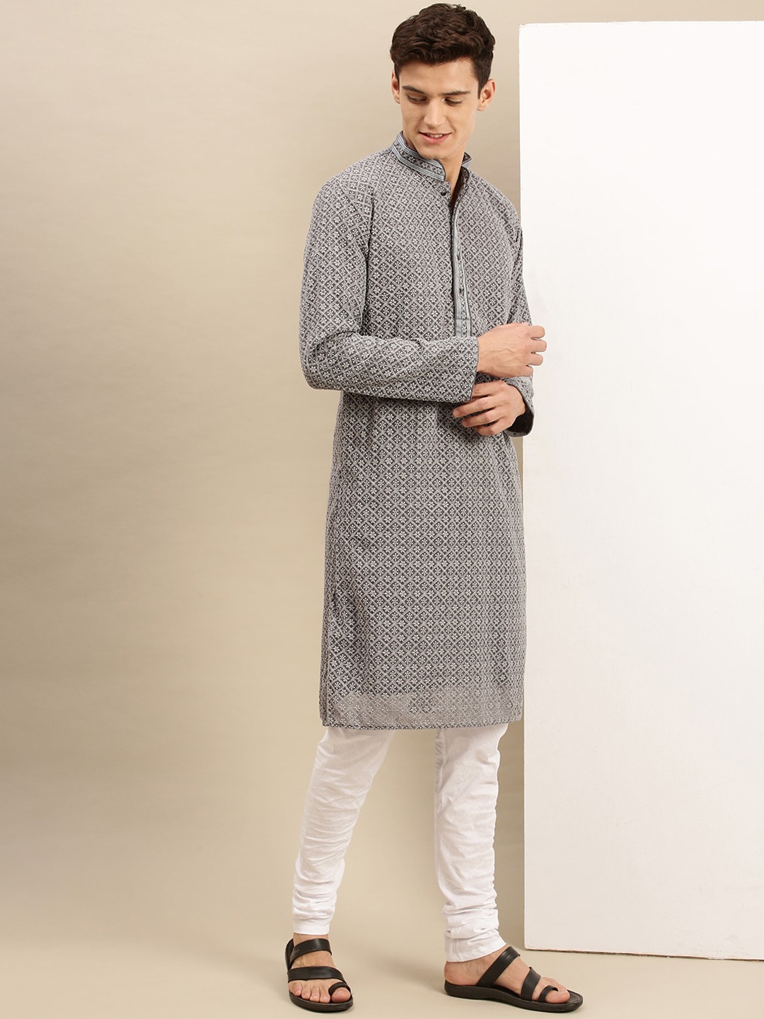 

Sanwara Men Grey Panelled Kurta with Pyjamas
