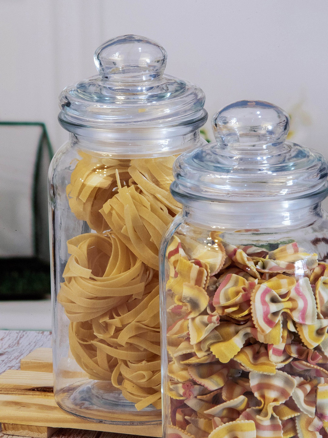 

White Gold Set Of 2 Transparent Solid Glass Storage Jar with Glass Lid