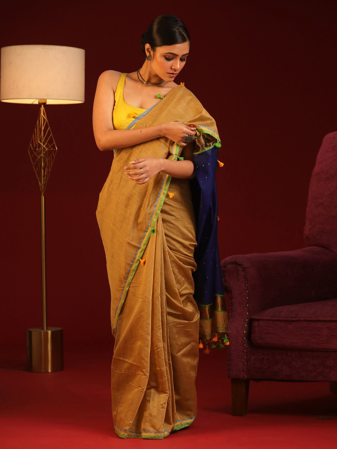 

Saranee Beige & Green Jamdani Saree