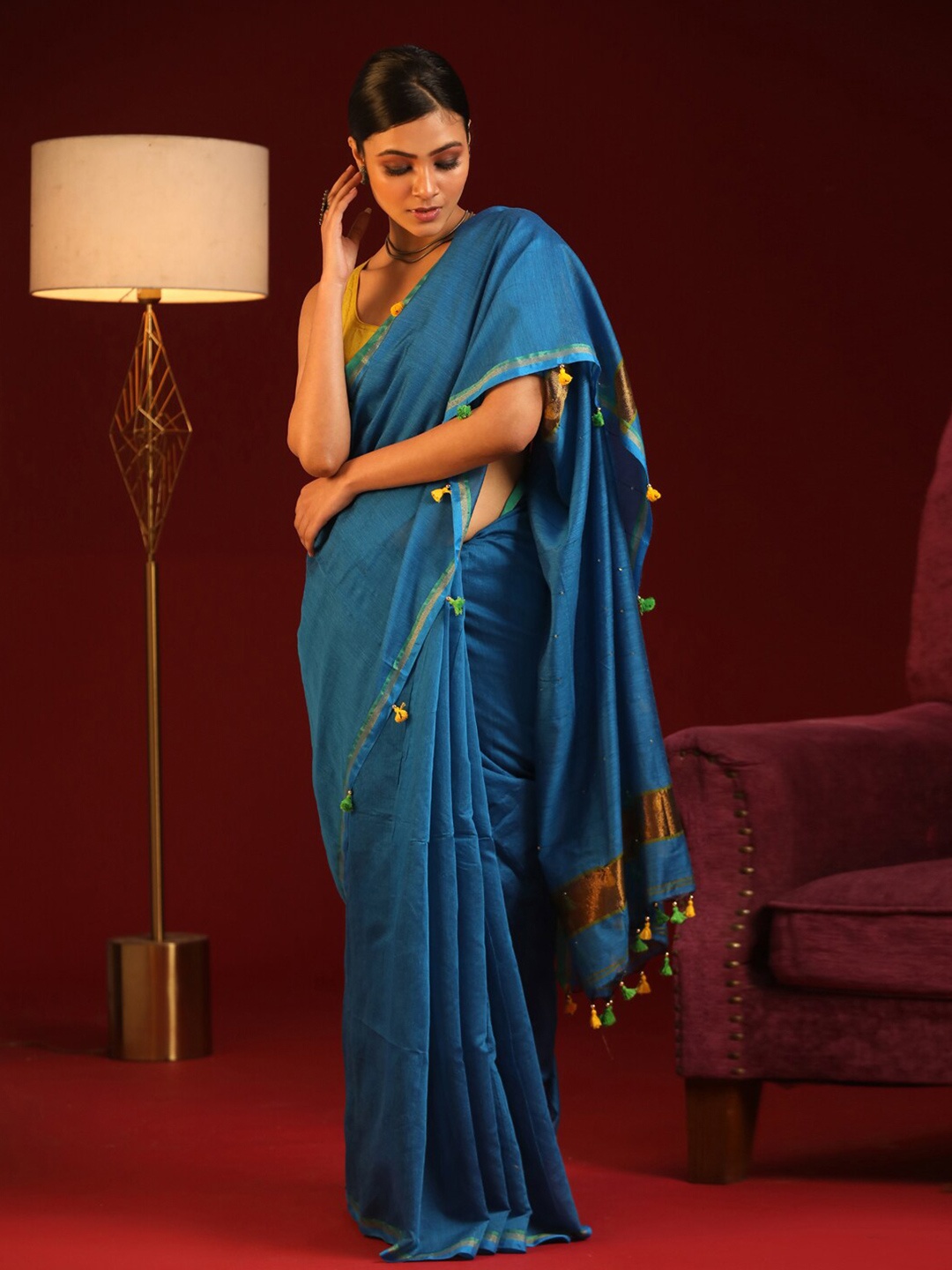 

Saranee Turquoise Blue & Gold-Toned Zari Jamdani Saree