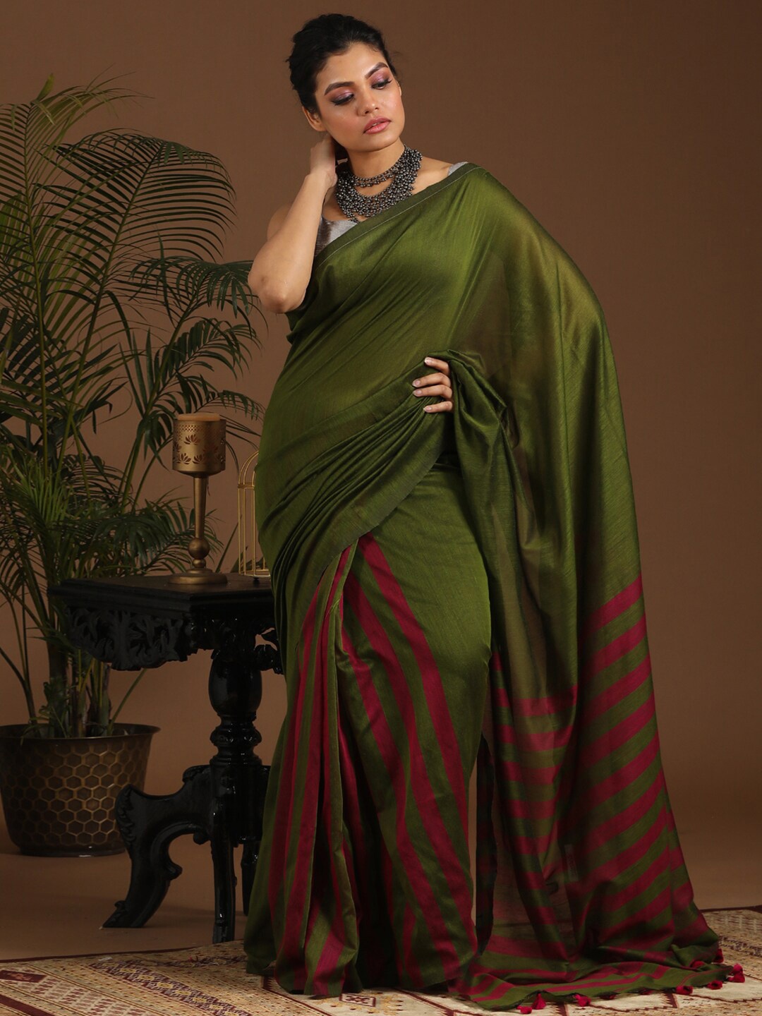 

Saranee Green & Pink Half and Half Jamdani Saree