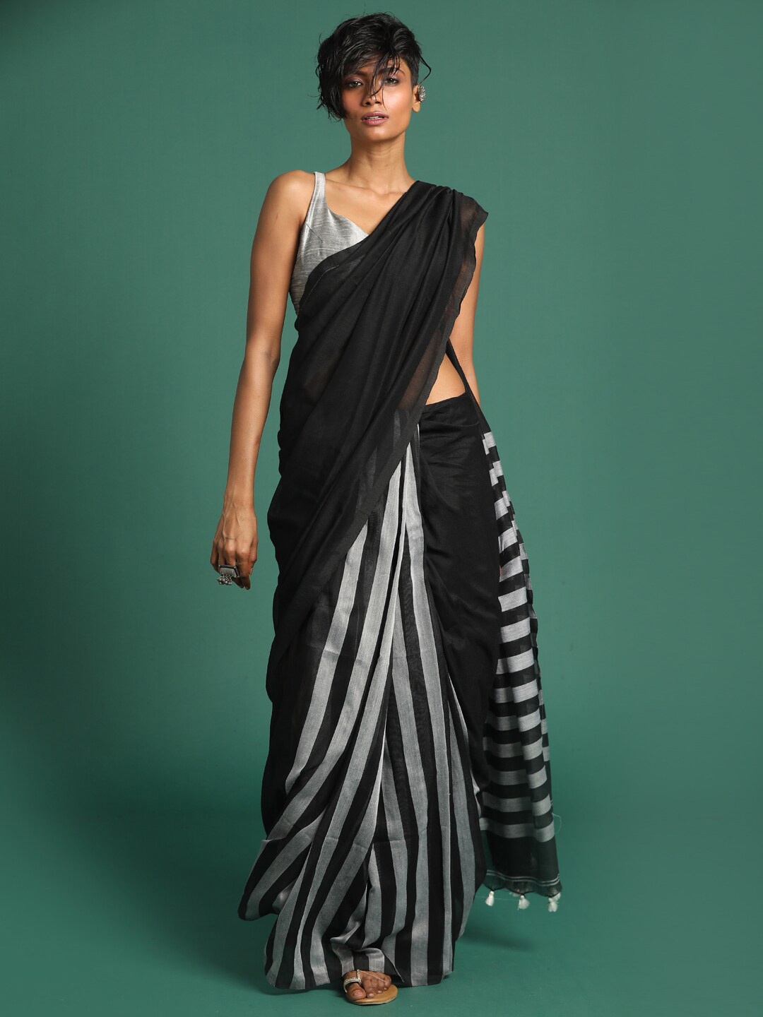 

Indethnic Black & White Half and Half Jamdani Saree