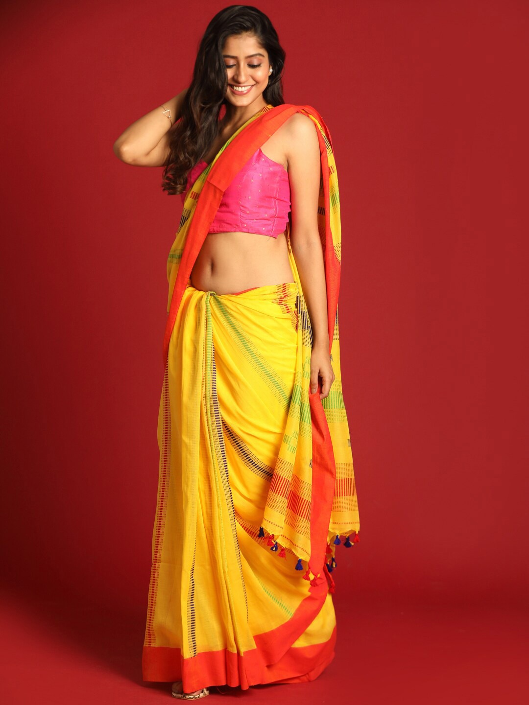 

Indethnic Yellow & Red Woven Design Pure Cotton Jamdani Saree