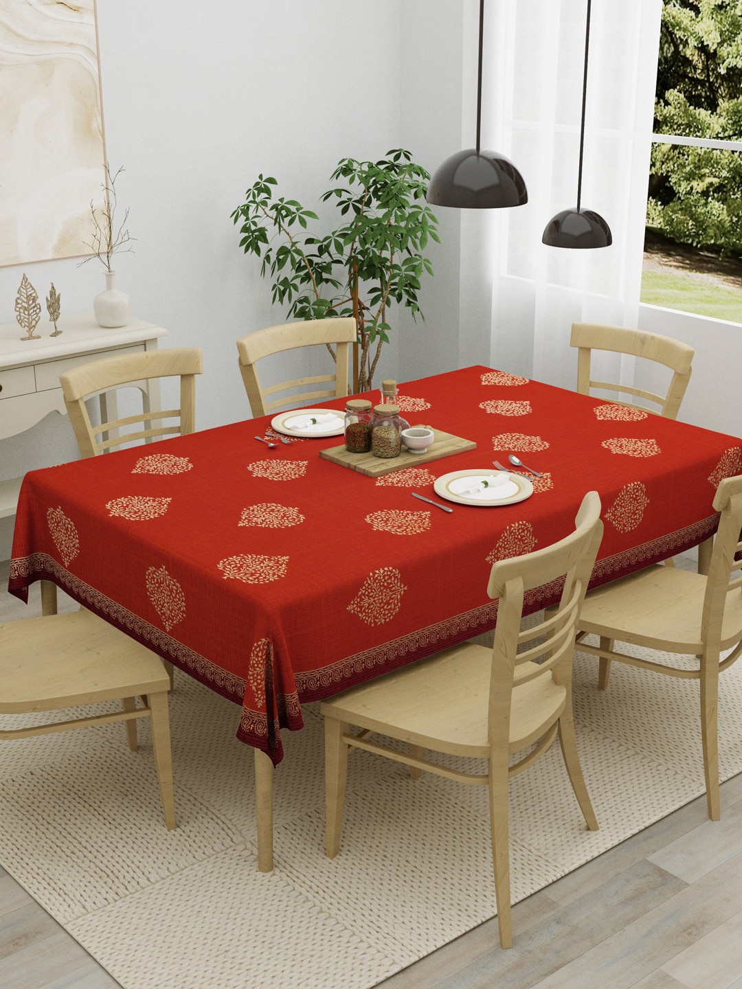 

Clasiko Red Printed 6-Seater Table Covers