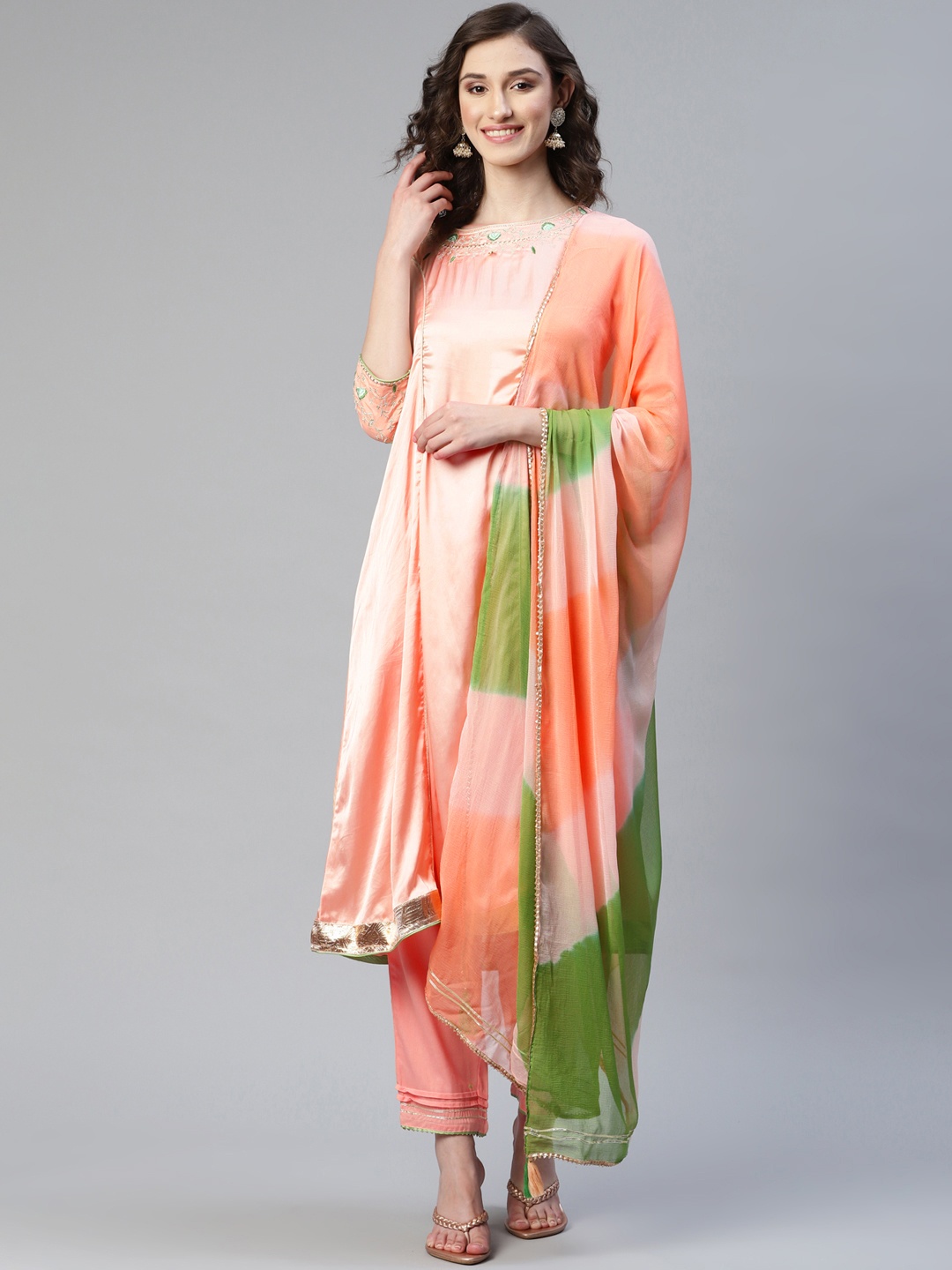 

Readiprint Fashions Women Pink Panelled Kurta with Trousers & Dupatta