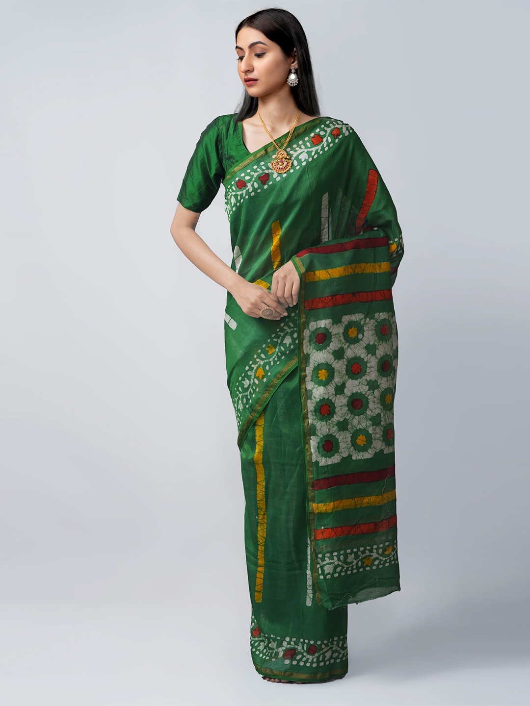 

Unnati Silks Green & White Batik Silk Cotton Chanderi Saree