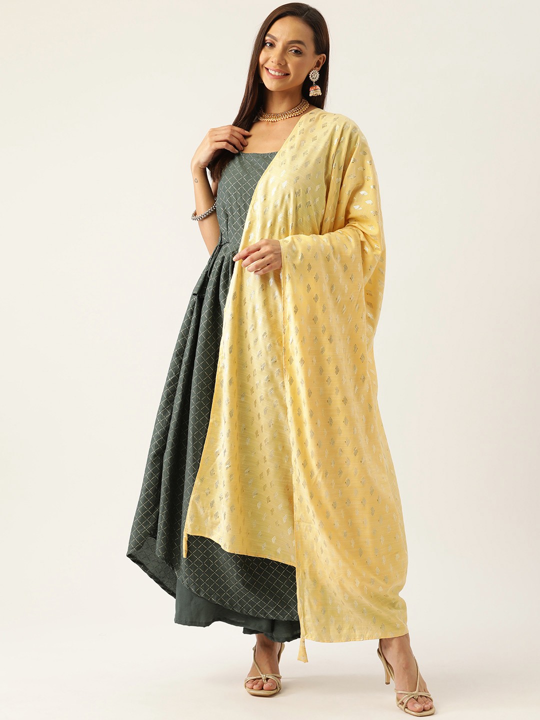 

InWeave Women Green Printed Kurta with Palazzos & Dupatta