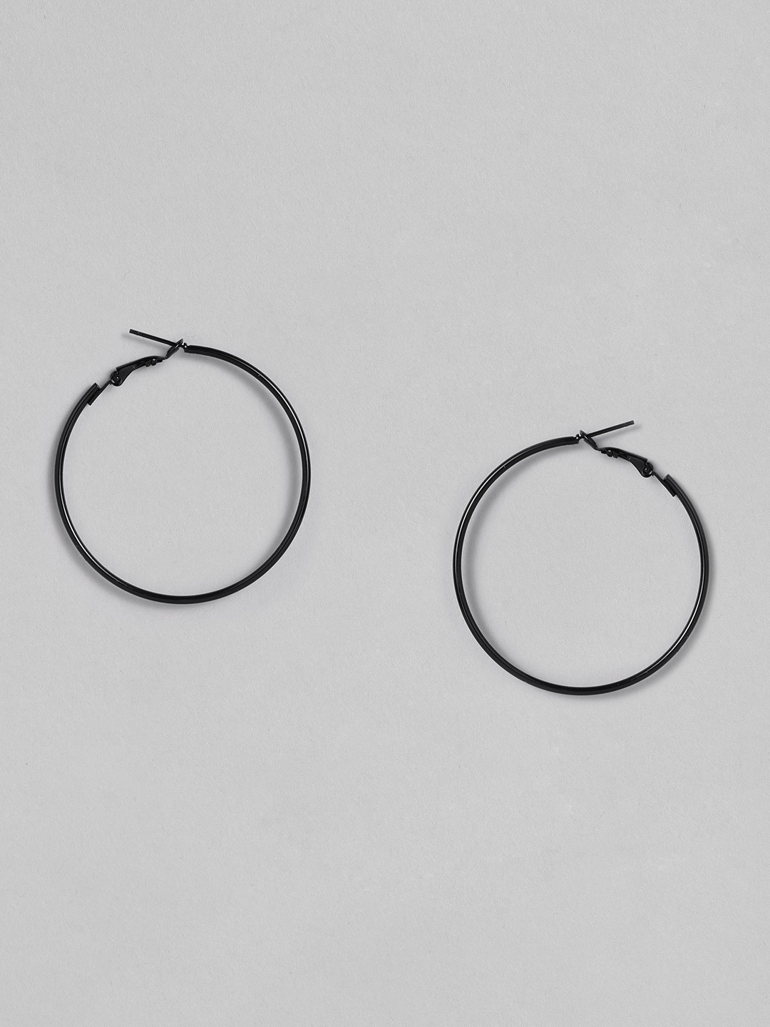 

I Jewels Black Circular Hoop Earrings