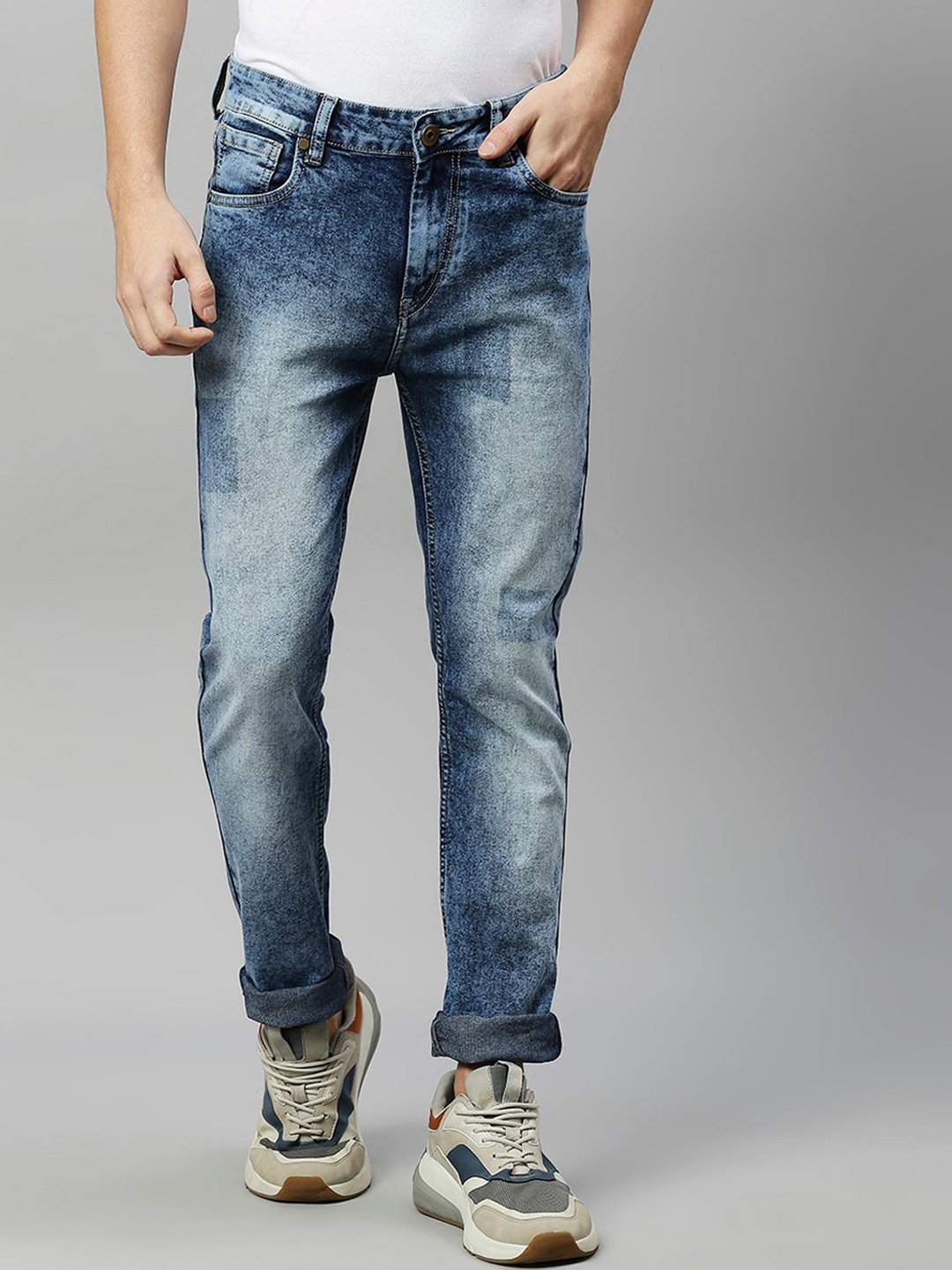 

Hubberholme Men Blue Lean Slim Fit Mildly Distressed Heavy Fade Jeans