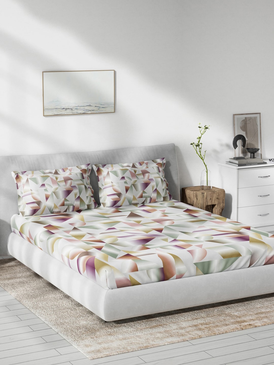 

DDecor Purple & Grey Geometric 144 TC King Bedsheet with 2 Pillow Covers