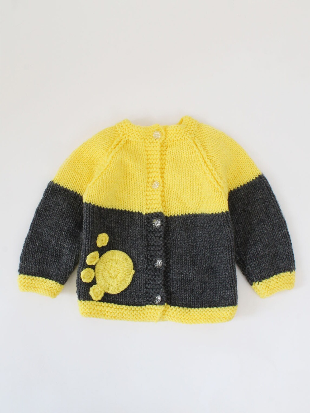 

Woonie Unisex Kids Yellow & Black Colourblocked Cardigan with Applique Detail