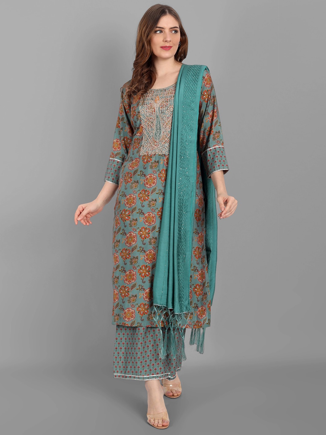 

V TRADITION Women Green Ethnic Motifs Printed Gotta Patti Kurta with Palazzos & With Dupatta