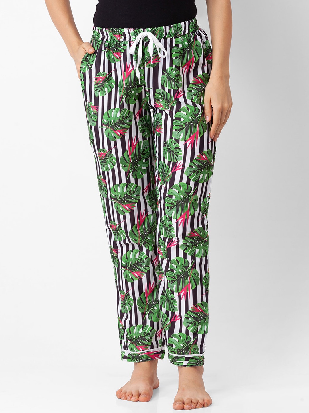 

FashionRack Women Black & Green Printed Lounge Pants