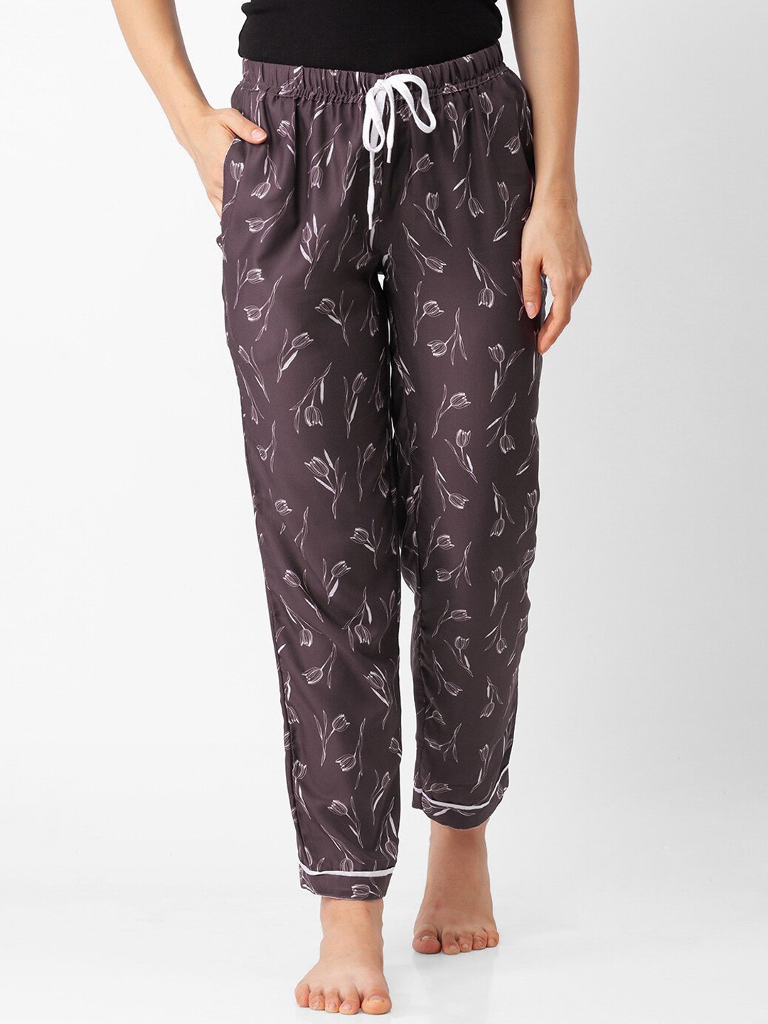 

FashionRack Women Brown Tulip Print Lounge Pants