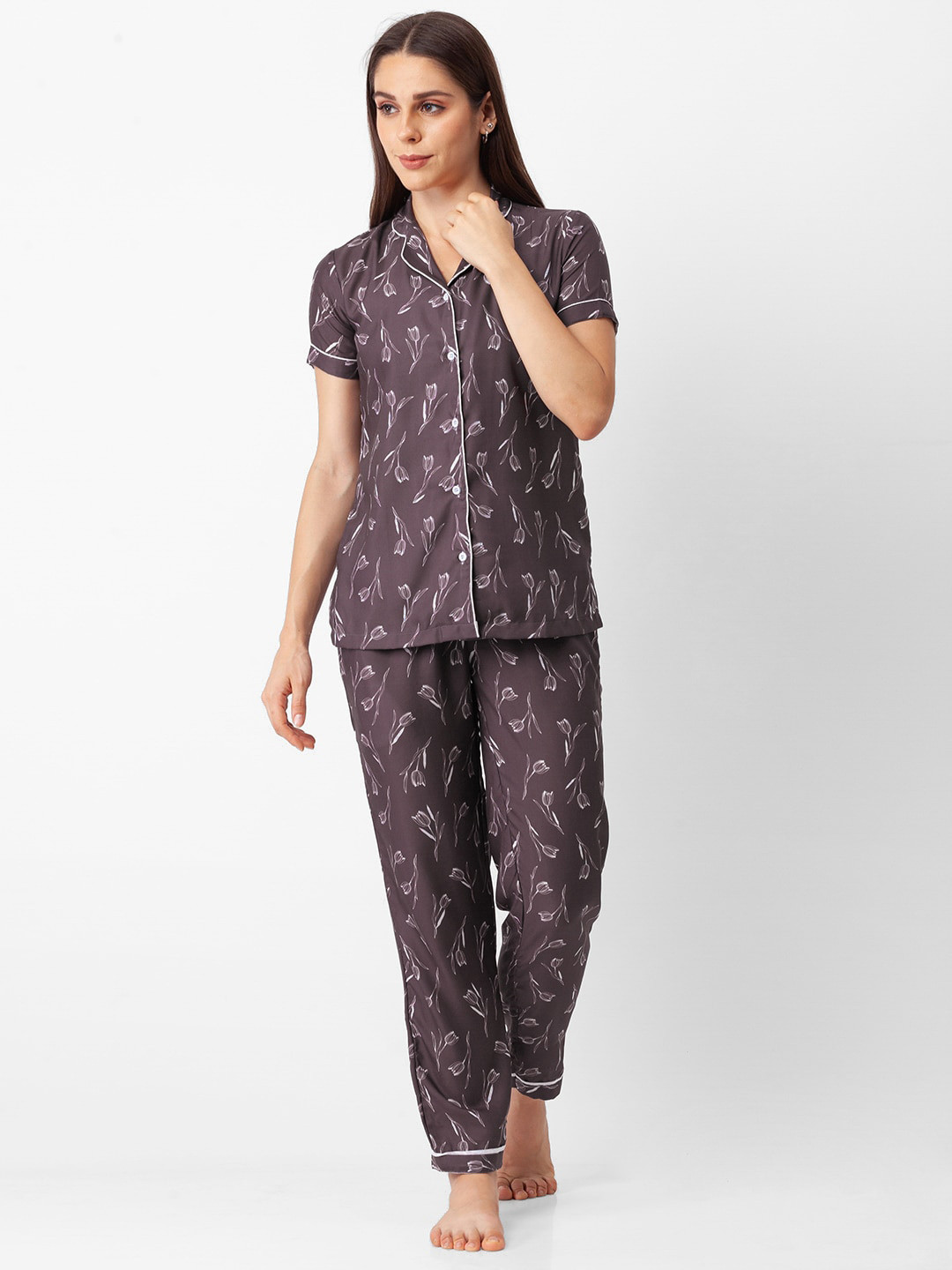 

FashionRack Women Brown & White Printed Night suit