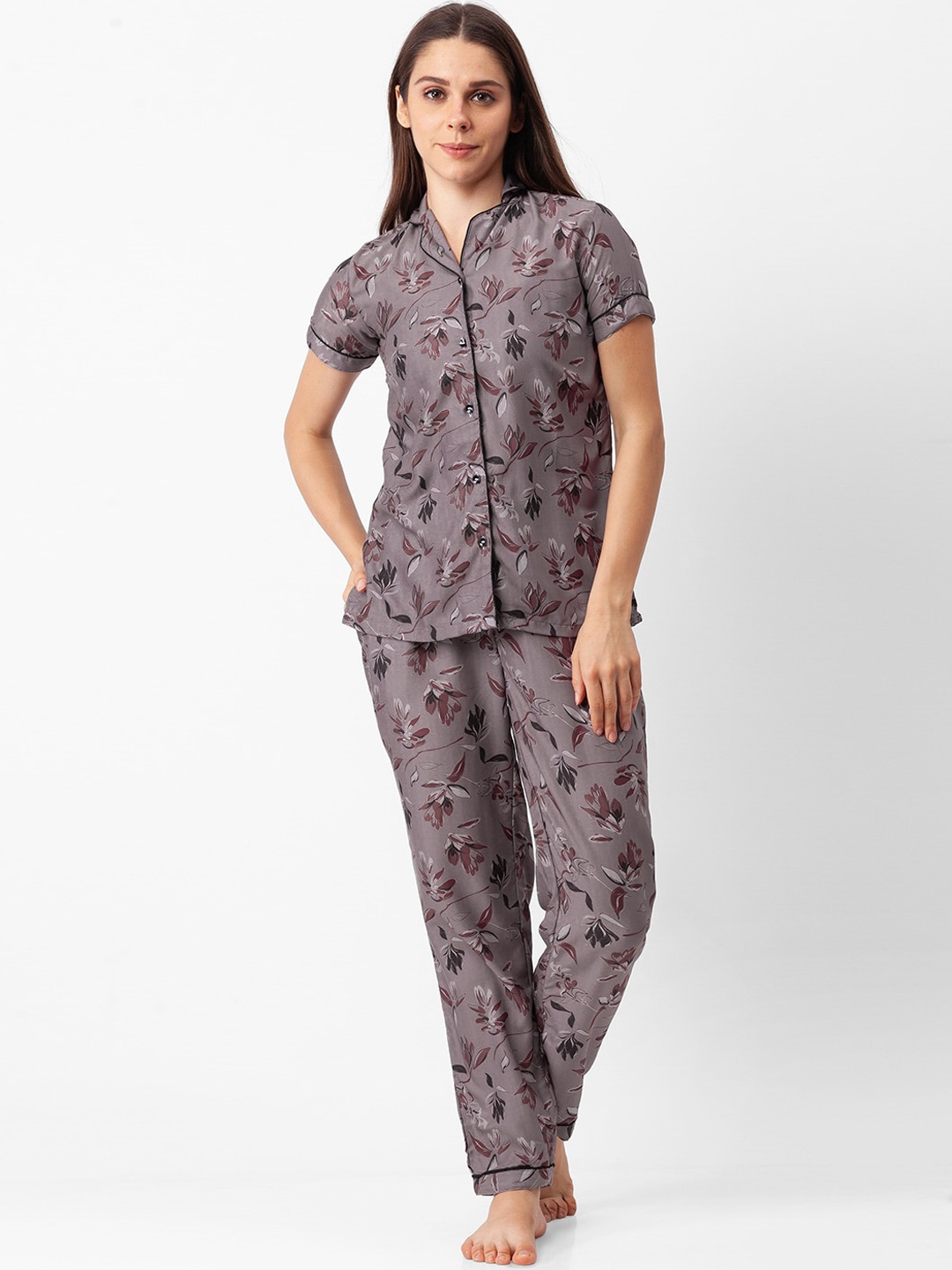 

FashionRack Women Brown & Black Printed Night suit