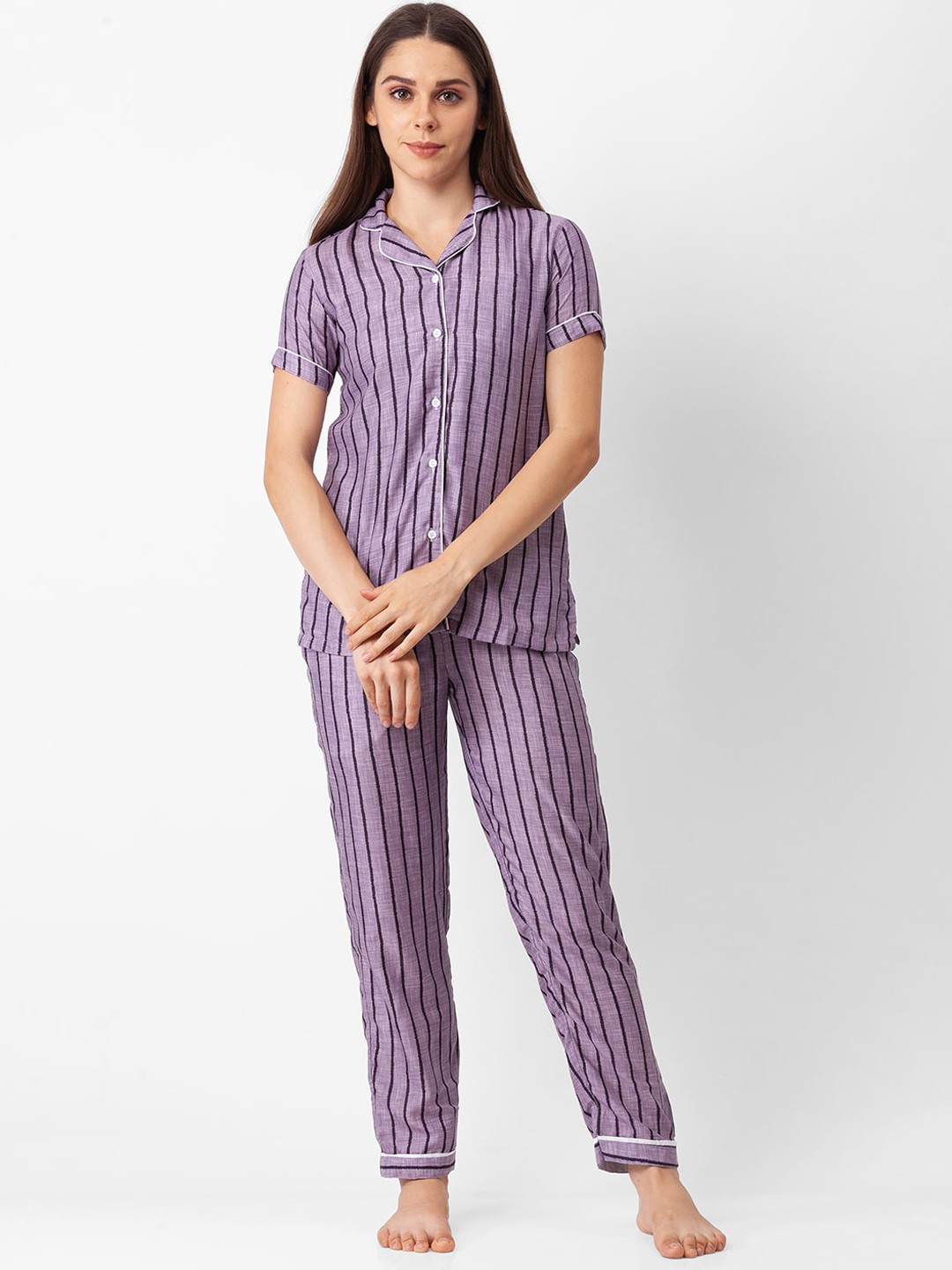 

FashionRack Women Grey & Black Striped Night suit