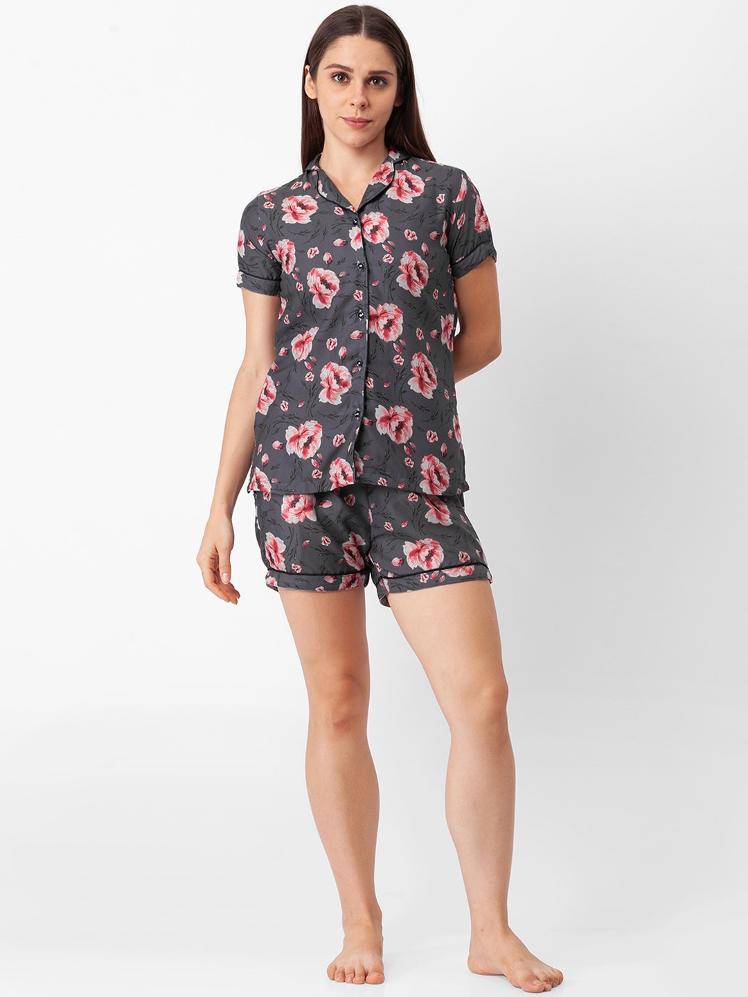 

FashionRack Women Grey & Red Printed Night suit
